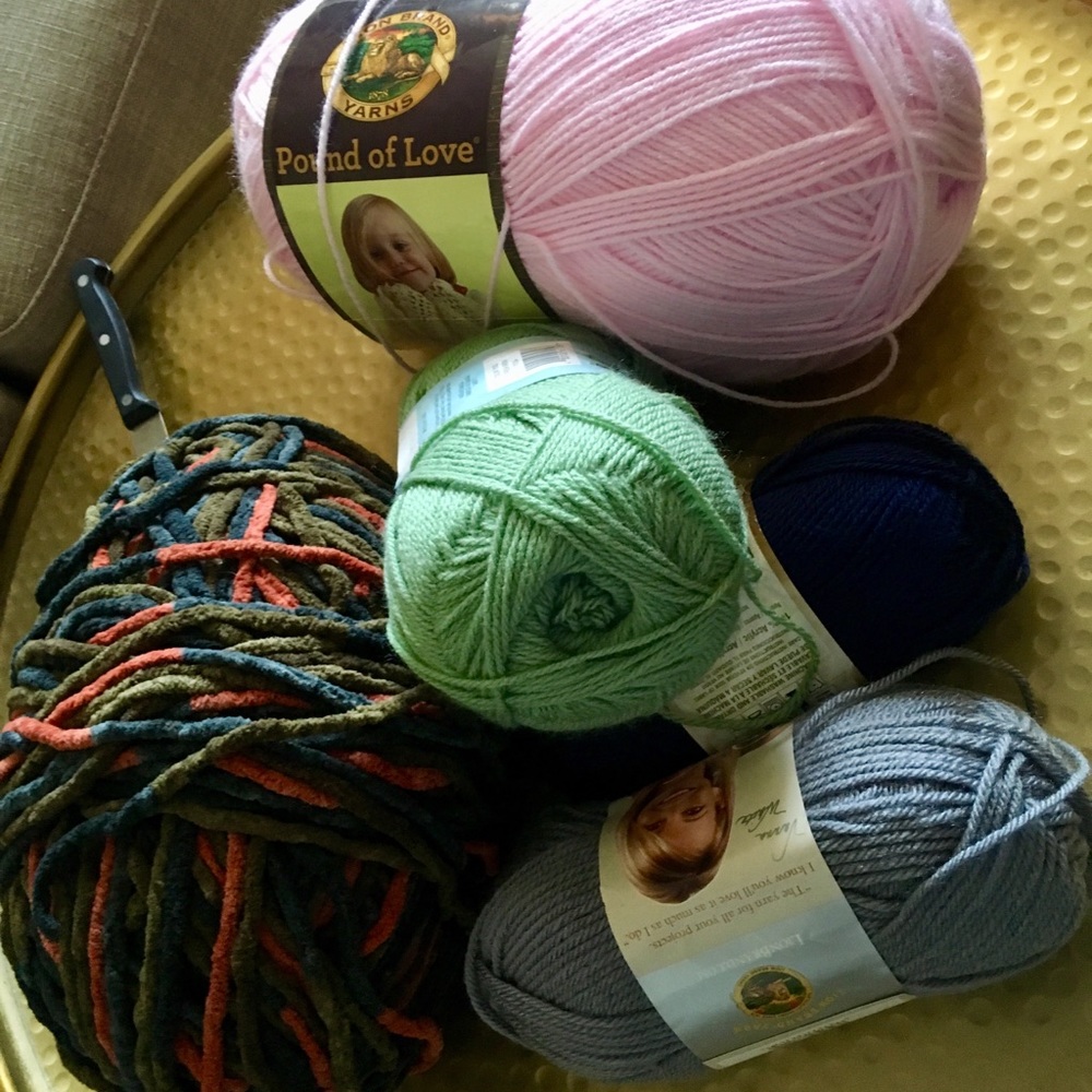 SOLD Knitting yarn 🧶 SOLD